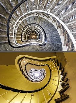 Stiegenhaus/Treppenhaus in einem Wohnhaus in Düsseldorf, Deutschland