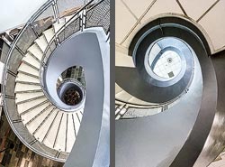 Stiegenhaus/Treppenhaus am Flughafen Klagenfurt, Österreich