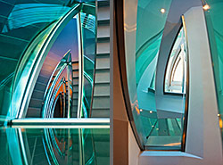 Stiegenhaus/Treppenhaus im Hangar 7 in Salzburg, Österreich