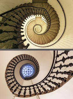 Stiegenhaus/Treppenhaus im Palais Kinsky, Runde Stiege in Wien, Österreich