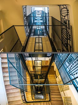 Stiegenhaus/Treppenhaus in der ehemaligen Wirtschaftskammer in Wien, Österreich