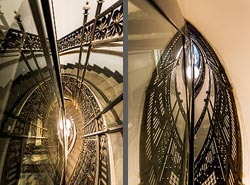 Stiegenhaus/Treppenhaus in einem Wohnhaus in Wien, Österreich