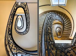 Stiegenhaus/Treppenhaus in einem Wohnhaus in Wien, Österreich